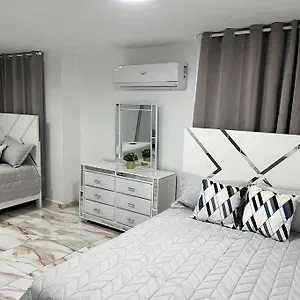 Moderno En La Ciudad Santo Domingo